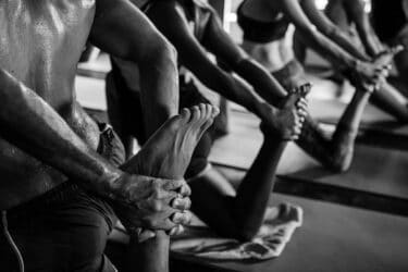 Power yoga: il tipo di yoga più vicino al fitness e un po’ meno spirituale