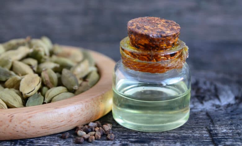 olio essenziale di cardamomo