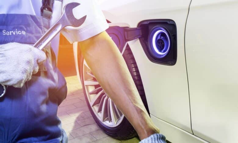 manutenzione auto elettriche