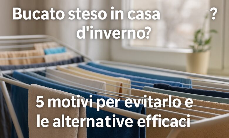 Bucato steso in casa d'inverno
