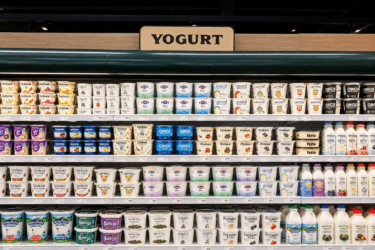 Yogurt naturale: 3 cose da controllare in etichetta per sceglierlo bene