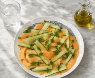 Melone e cetriolo: il carpaccio fresco che salva la cena estiva
