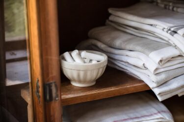 Il gesso in casa aiuta davvero contro umidità e macchie? Dove usarlo