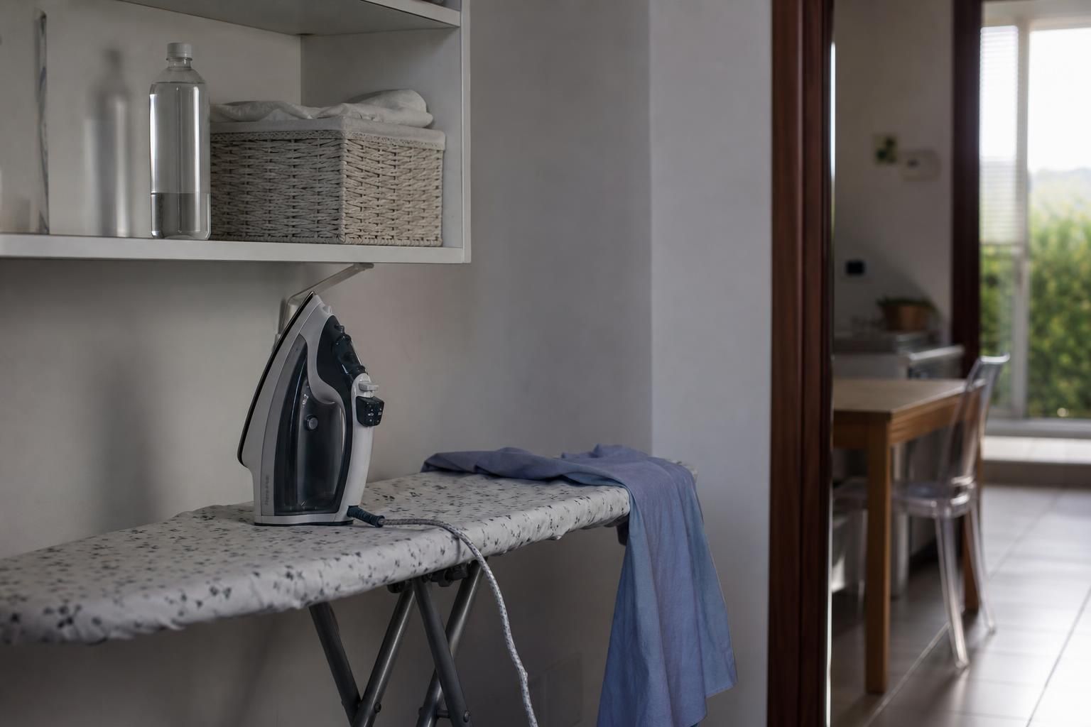 Acqua demineralizzata in casa: 8 usi pratici che evitano calcare e sprechi