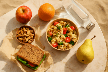 Pranzo in spiaggia: 7 cibi sicuri che resistono al caldo